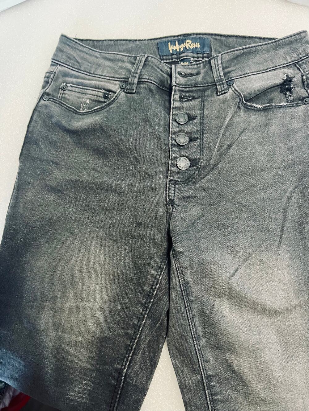 Women’s Indigo Rein Jeans, Size 5, Black.  Distressed, 5 Pocket.